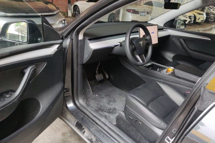 Used Tesla Model Y 2024 Rear-Wheel-Drive Version Driver Seat