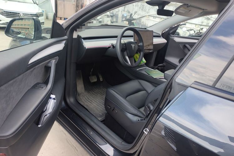 Used Tesla Model Y 2024 Rear-Wheel-Drive Version Driver Seat