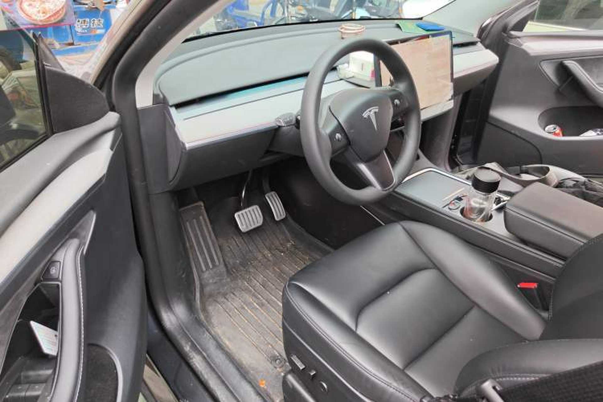 Used Tesla Model Y 2024 Rear-Wheel-Drive Version Driver Seat