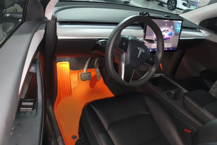 Used Tesla Model Y 2024 Rear-Wheel-Drive Version Driver Seat