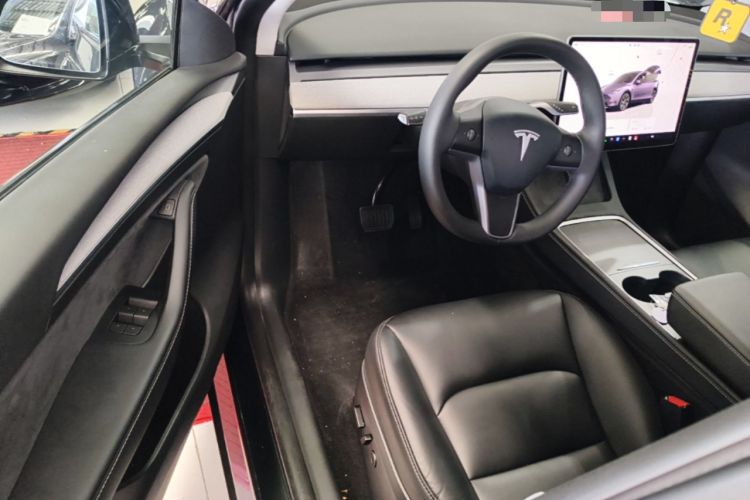 Used Tesla Model Y 2024 Rear-Wheel-Drive Version Driver Seat
