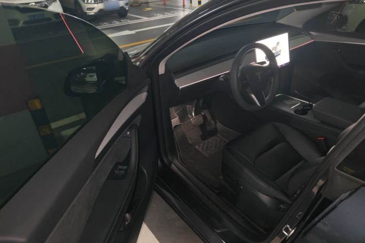 Used Tesla Model Y 2024 Rear-Wheel-Drive Version Driver Seat