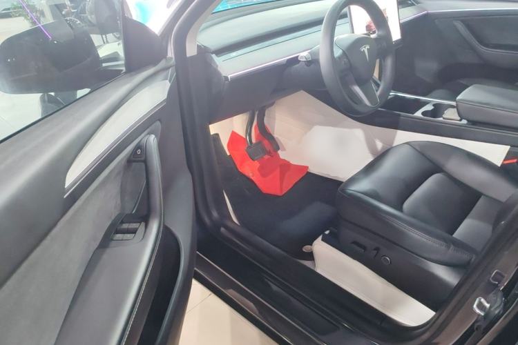 Used Tesla Model Y 2024 Rear-Wheel-Drive Version Driver Seat