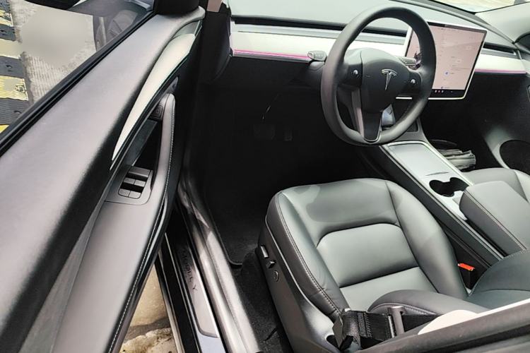 Used Tesla Model Y 2024 Rear-Wheel-Drive Version Driver Seat