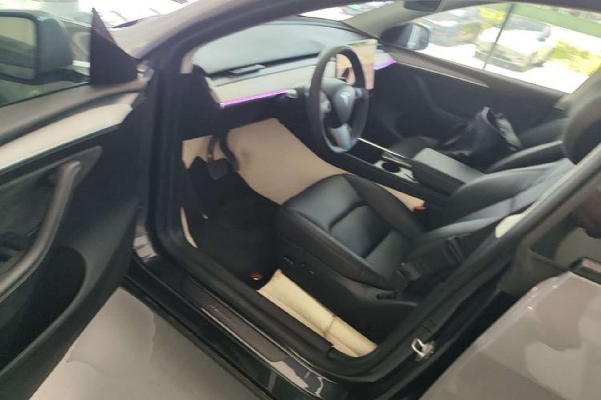 Used Tesla Model Y 2024 Long-Range All-Wheel-Drive Version Driver Seat
