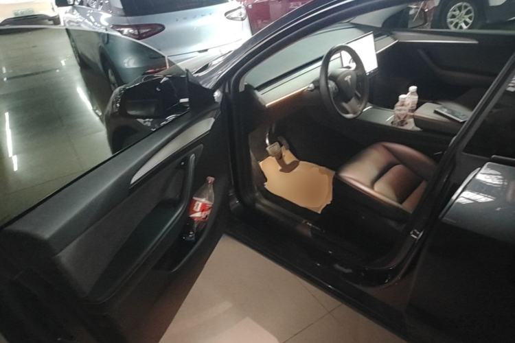 Used Tesla Model Y 2024 Rear-Wheel-Drive Version Driver Seat