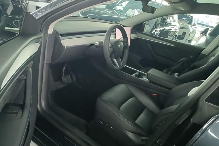 Used Tesla Model Y 2024 Rear-Wheel-Drive Version Driver Seat
