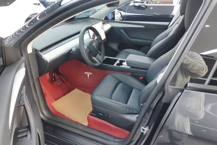 Used Tesla Model Y 2024 Rear-Wheel-Drive Version Driver Seat