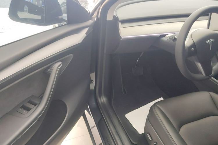 Used Tesla Model Y 2024 Rear-Wheel-Drive Version Driver Seat