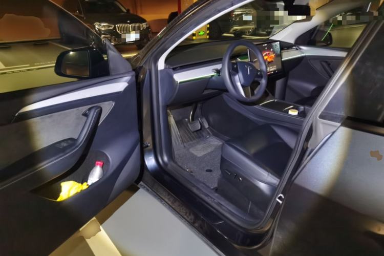 Used Tesla Model Y 2024 Rear-Wheel-Drive Version Driver Seat