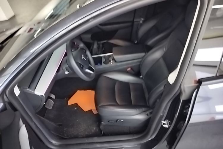 Used Tesla Model Y 2024 Rear-Wheel-Drive Version Driver Seat