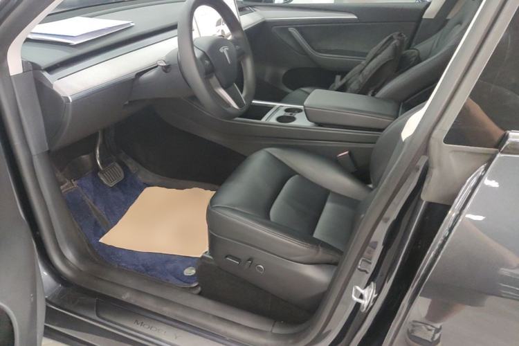 Used Tesla Model Y 2024 Rear-Wheel-Drive Version Driver Seat