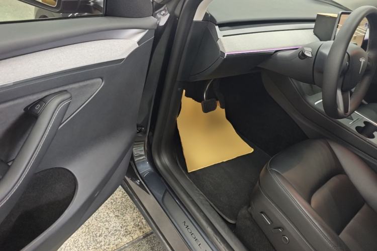 Used Tesla Model Y 2024 Rear-Wheel-Drive Version Driver Seat
