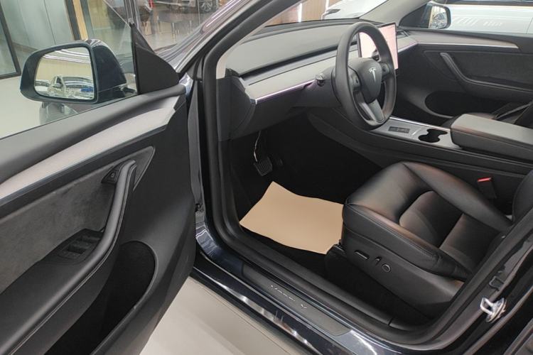 Used Tesla Model Y 2024 Rear-Wheel-Drive Version Driver Seat
