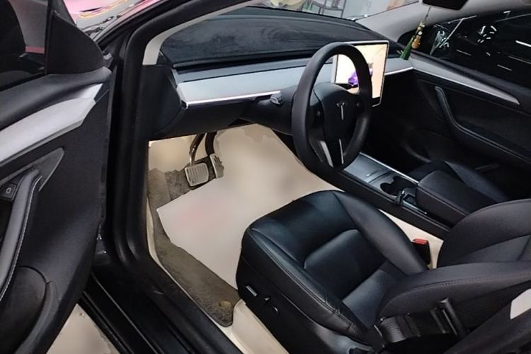 Used Tesla Model Y 2024 Rear-Wheel-Drive Version Driver Seat