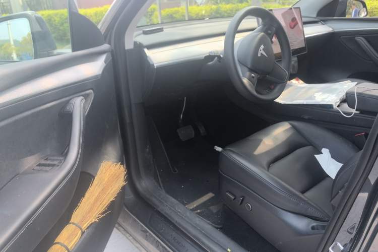 Used Tesla Model Y 2024 Rear-Wheel-Drive Version Driver Seat