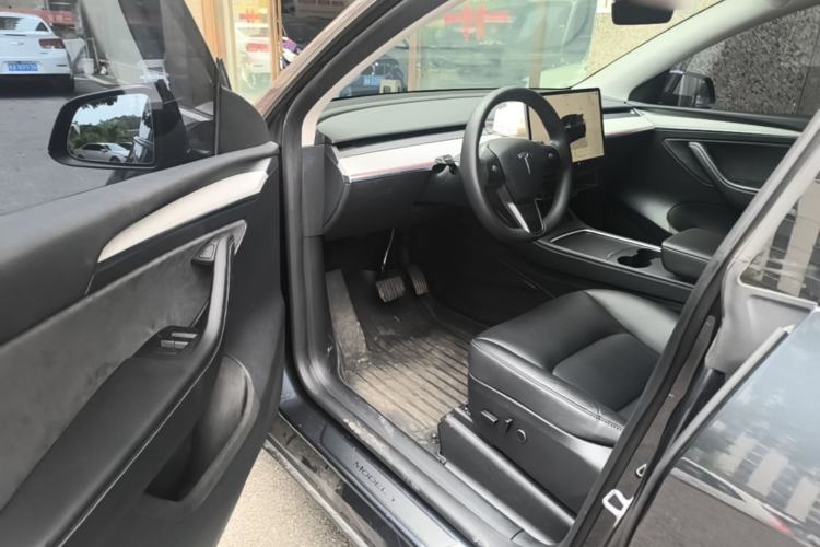 Used Tesla Model Y 2024 Rear-Wheel-Drive Version Driver Seat