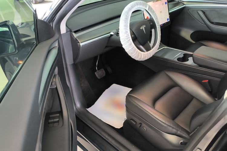 Used Tesla Model Y 2024 Rear-Wheel-Drive Version Driver Seat