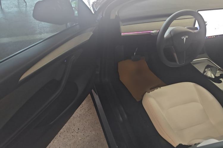 Used Tesla Model Y 2024 Rear-Wheel-Drive Version Driver Seat