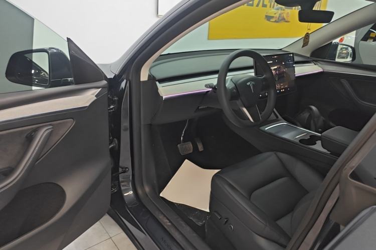 Used Tesla Model Y 2024 Rear-Wheel-Drive Version Driver Seat