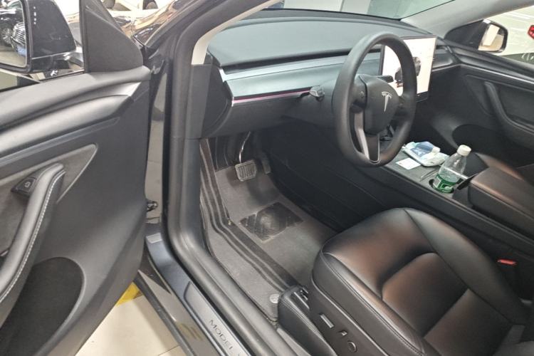 Used Tesla Model Y 2024 Rear-Wheel-Drive Version Driver Seat
