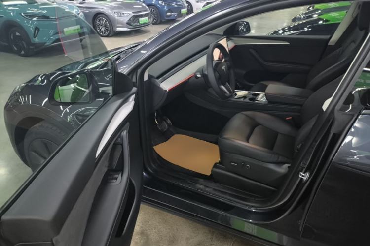 Used Tesla Model Y 2024 Rear-Wheel-Drive Version Driver Seat