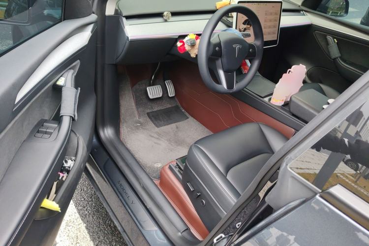 Used Tesla Model Y 2024 Rear-Wheel-Drive Version Driver Seat