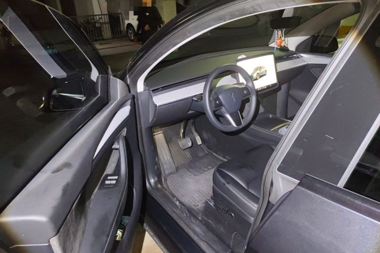 Used Tesla Model Y 2024 Rear-Wheel-Drive Version Driver Seat