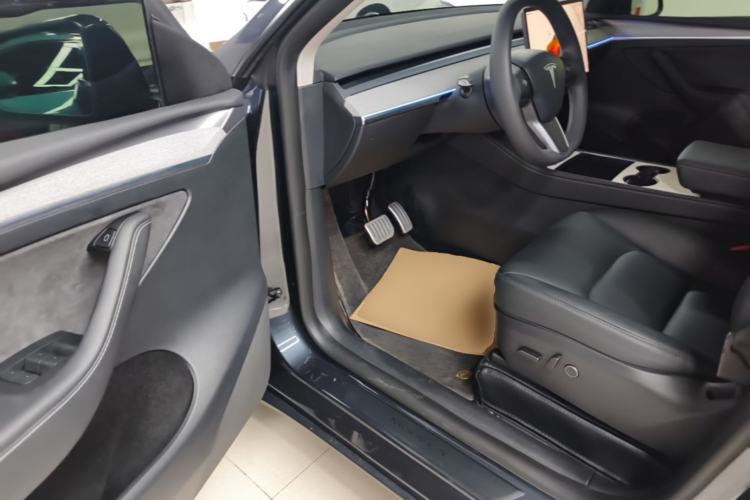 Used Tesla Model Y 2024 Rear-Wheel-Drive Version Driver Seat
