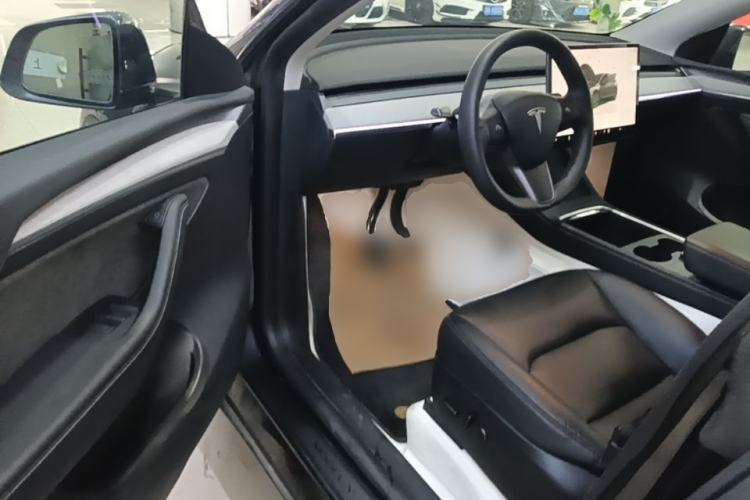 Used Tesla Model Y 2024 Rear-Wheel-Drive Version Driver Seat