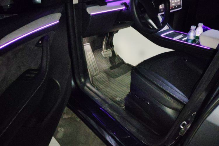 Used Tesla Model Y 2024 Long-Range All-Wheel-Drive Version Driver Seat