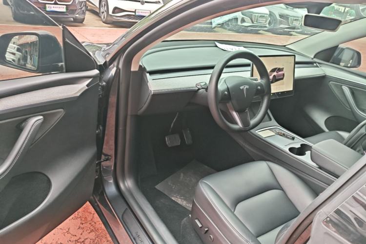 Used Tesla Model Y 2024 Rear-Wheel-Drive Version Driver Seat