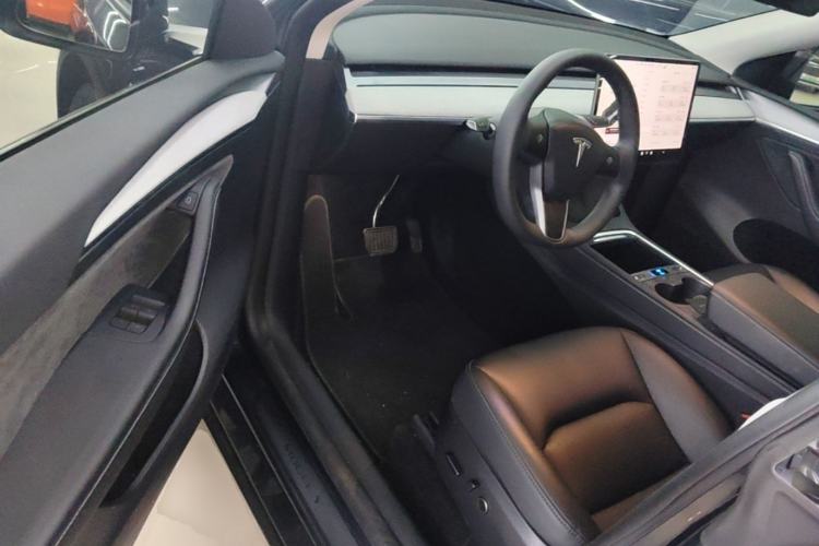 Used Tesla Model Y 2024 Rear-Wheel-Drive Version Driver Seat