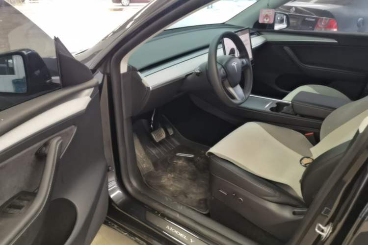 Used Tesla Model Y 2024 Rear-Wheel-Drive Version Driver Seat