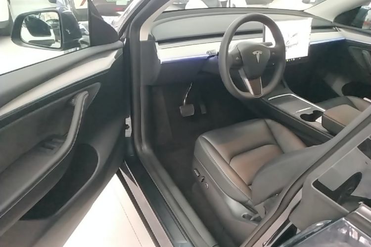 Used Tesla Model Y 2024 Rear-Wheel-Drive Version Driver Seat