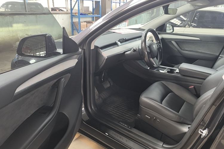 Used Tesla Model Y 2024 Rear-Wheel-Drive Version Driver Seat
