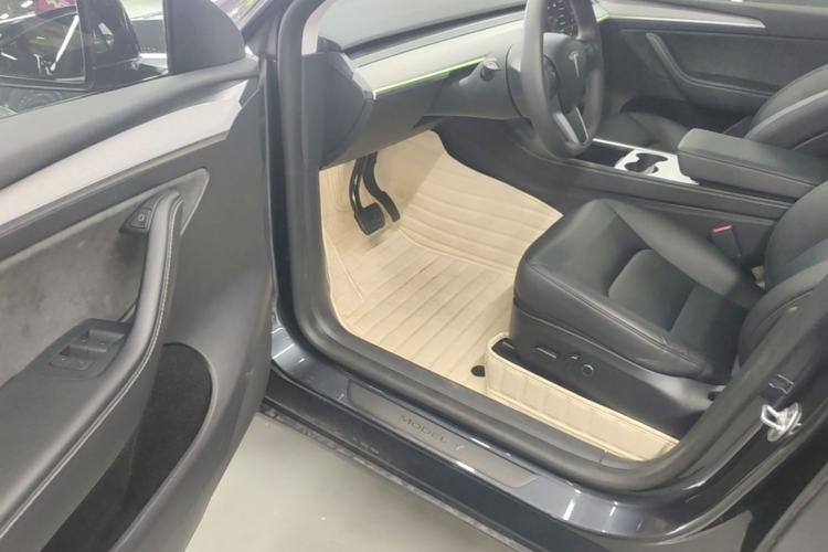 Used Tesla Model Y 2024 Rear-Wheel-Drive Version Driver Seat