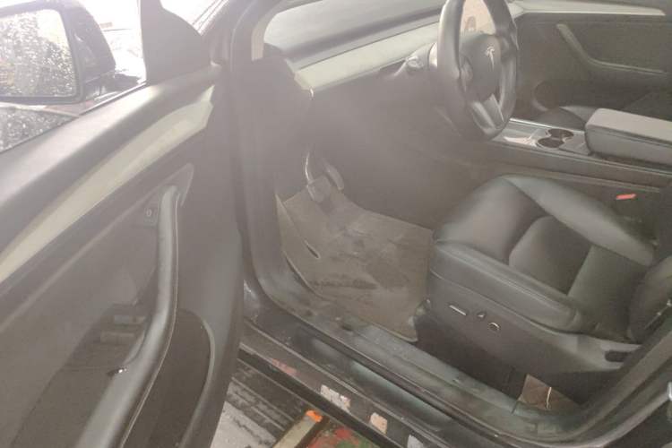Used Tesla Model Y 2024 Rear-Wheel-Drive Version Driver Seat