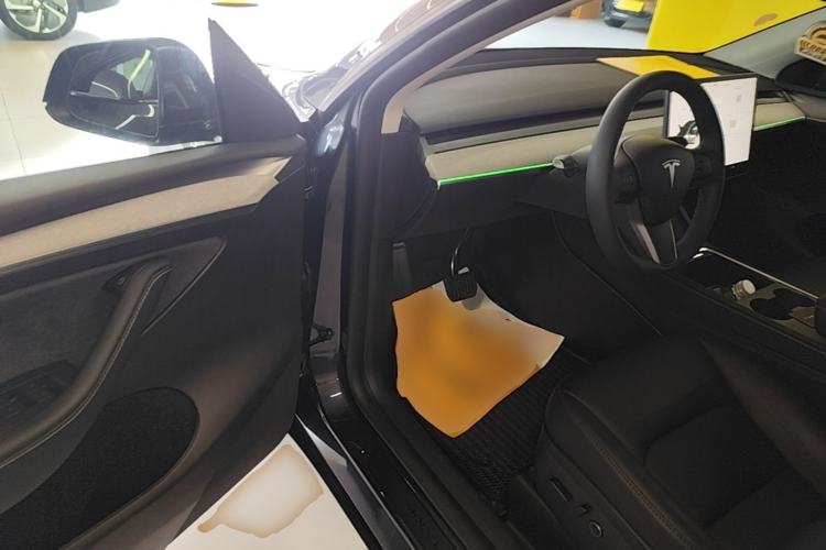 Used Tesla Model Y 2024 Rear-Wheel-Drive Version Driver Seat