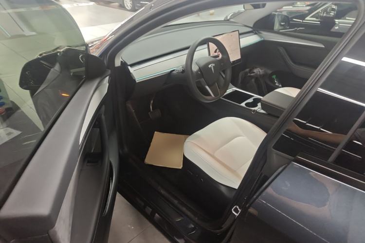 Used Tesla Model Y 2024 Rear-Wheel-Drive Version Driver Seat