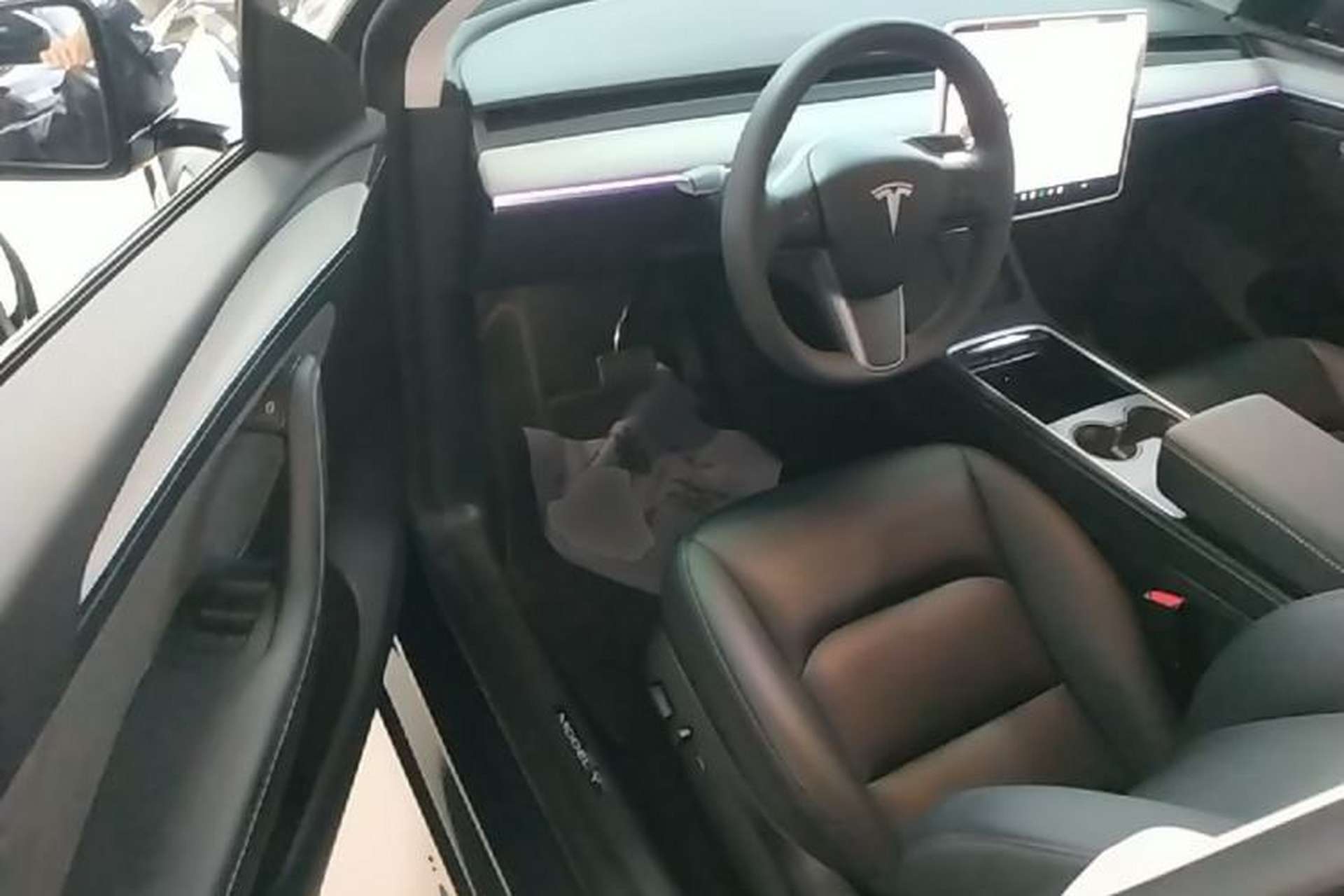 Used Tesla Model Y 2024 Rear-Wheel-Drive Version Driver Seat