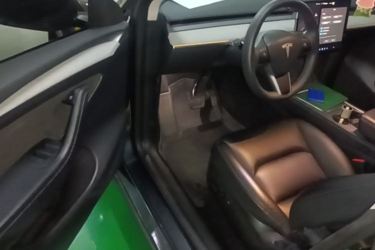 Used Tesla Model Y 2024 Rear-Wheel-Drive Version Driver Seat