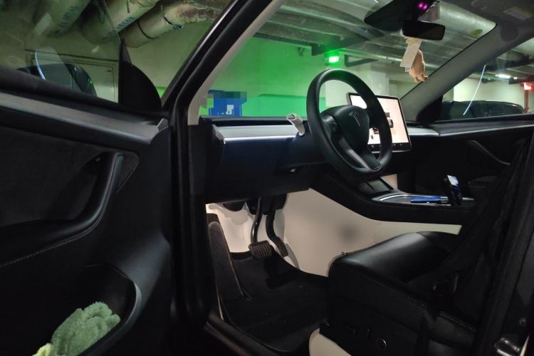 Used Tesla Model Y 2024 Rear-Wheel-Drive Version Driver Seat