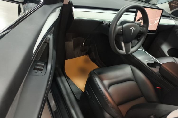 Used Tesla Model Y 2024 Rear-Wheel-Drive Version Driver Seat