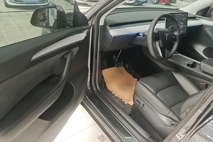 Used Tesla Model Y 2024 Rear-Wheel-Drive Version Driver Seat