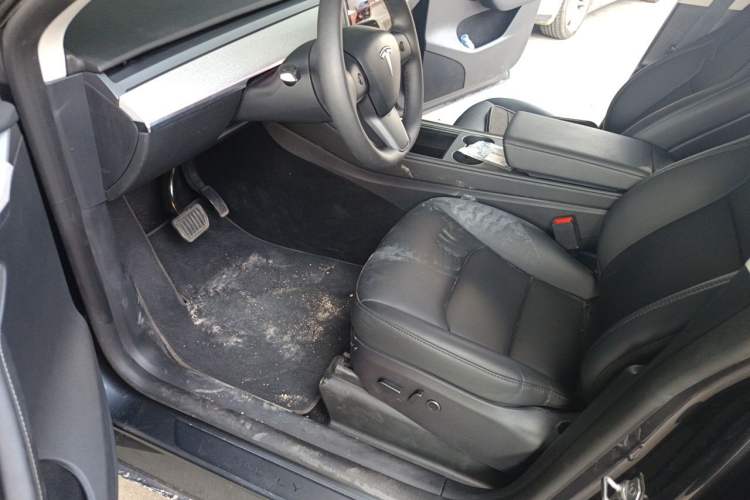 Used Tesla Model Y 2024 Rear-Wheel-Drive Version Driver Seat