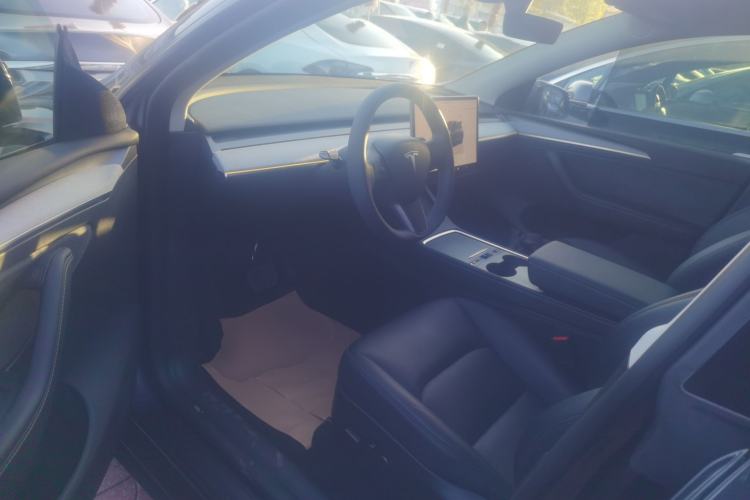 Used Tesla Model Y 2024 Rear-Wheel-Drive Version Driver Seat