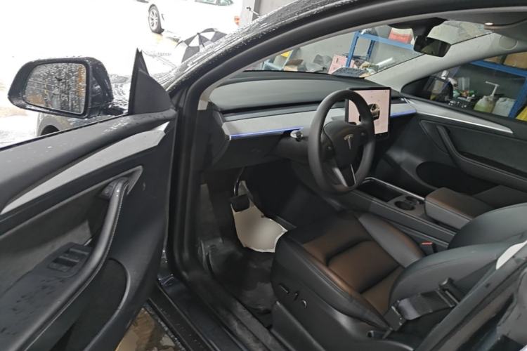 Used Tesla Model Y 2024 Rear-Wheel-Drive Version Driver Seat