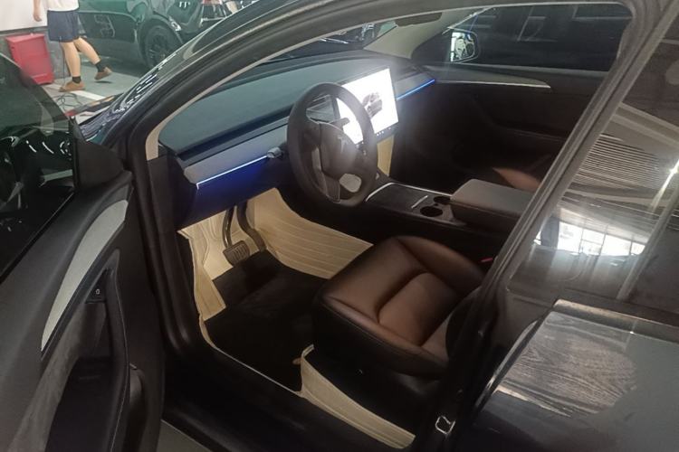 Used Tesla Model Y 2024 Rear-Wheel-Drive Version Driver Seat