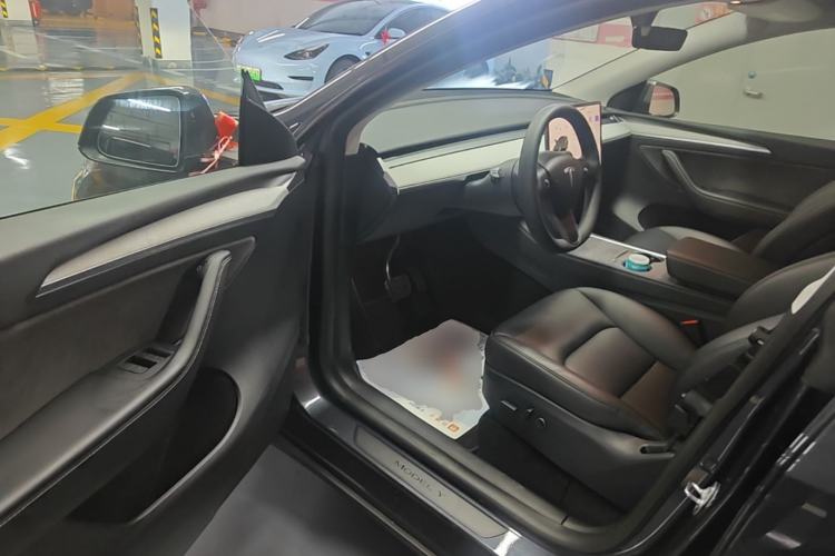 Used Tesla Model Y 2024 Rear-Wheel-Drive Version Driver Seat